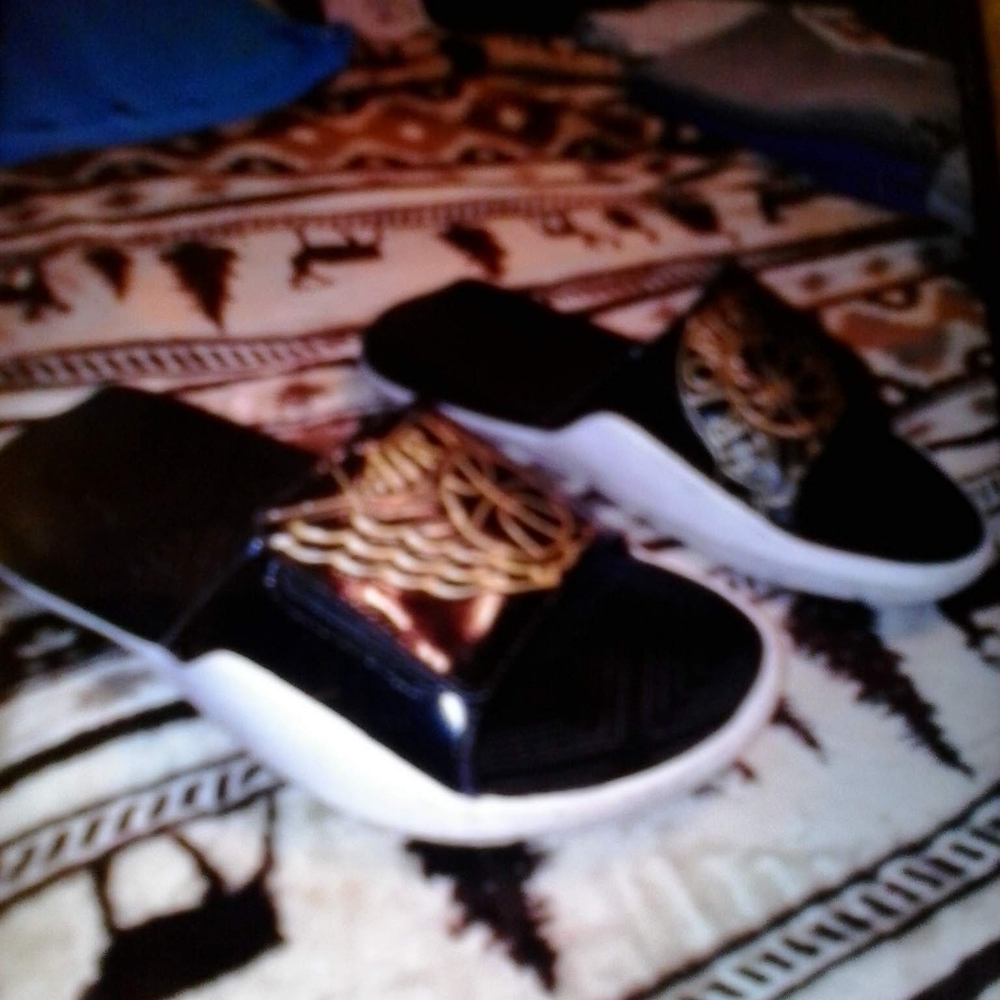 Size 10 Jordan slides